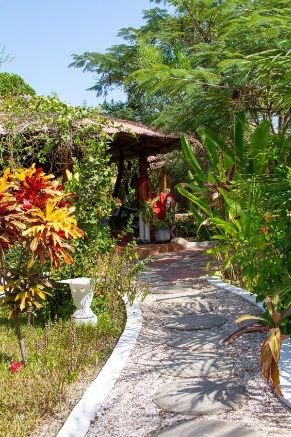 Mama Africa Art Residence & Art Center Gambia Tanji Esterno foto