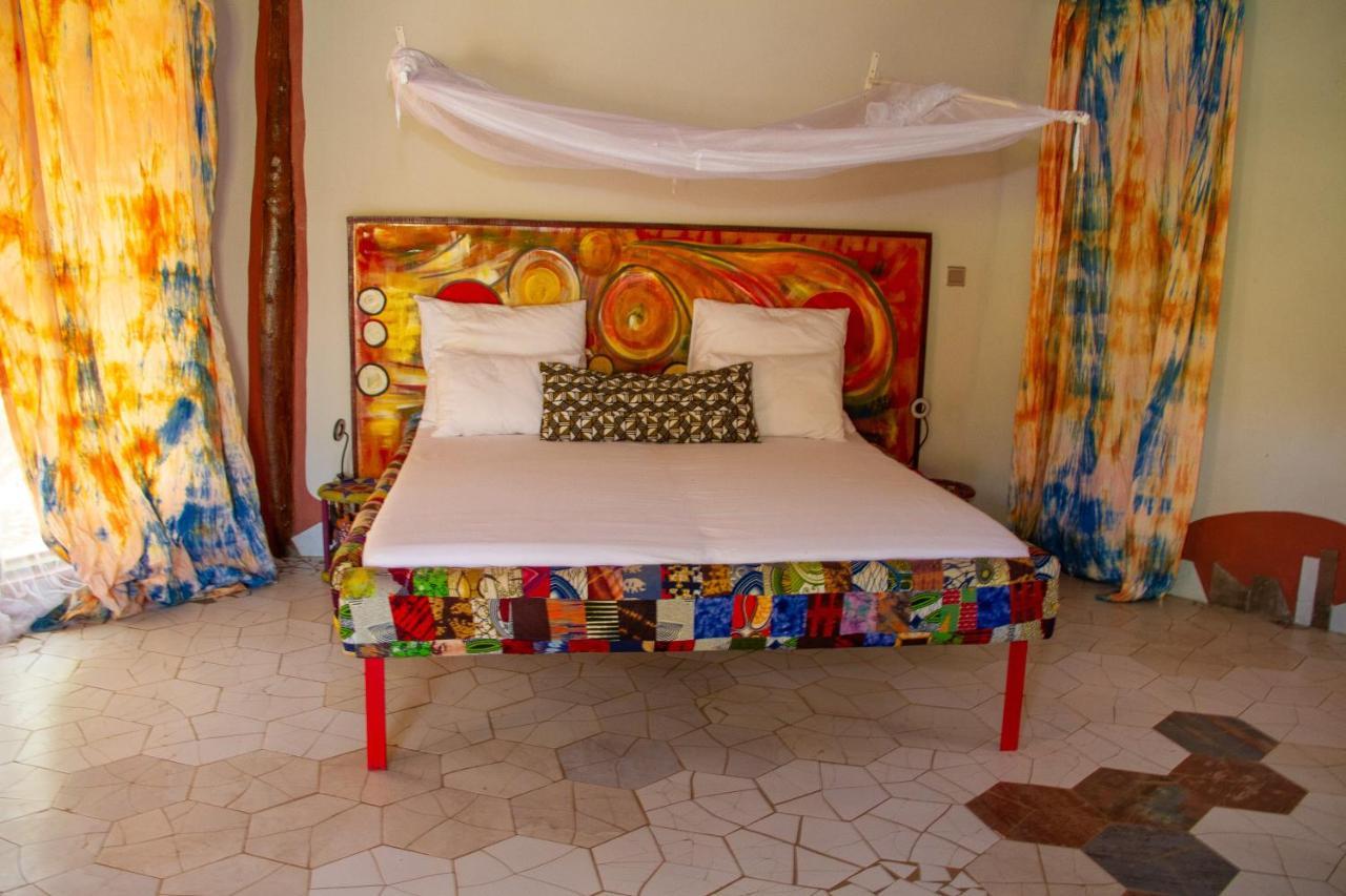 Mama Africa Art Residence & Art Center Gambia Tanji Esterno foto