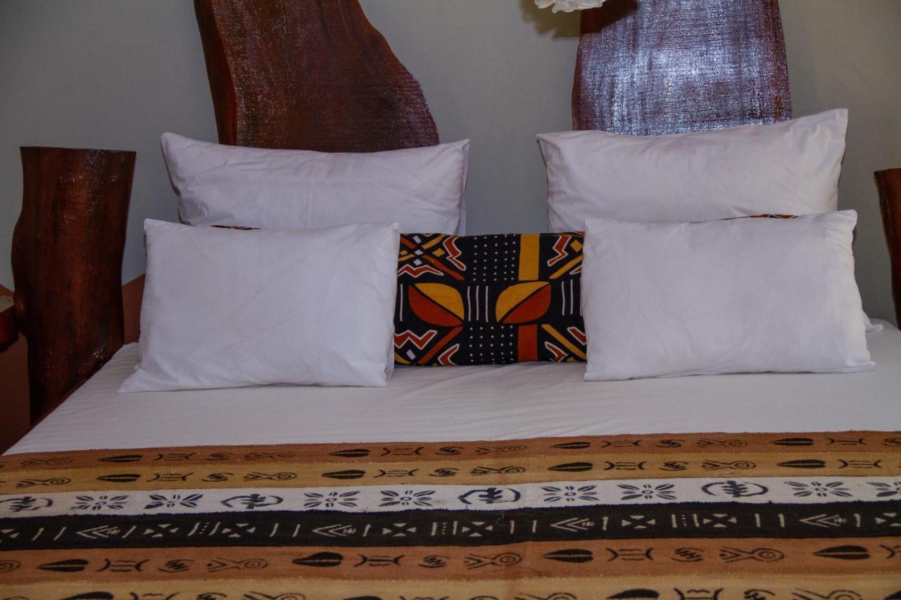 Mama Africa Art Residence & Art Center Gambia Tanji Esterno foto